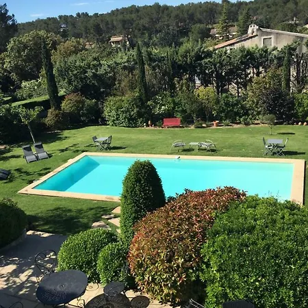 Couette-café La Bastide Tara 2*