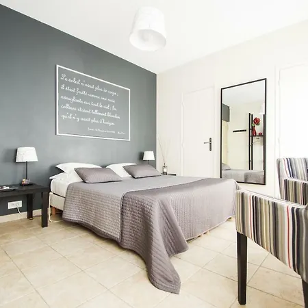 La Bastide Tara Bed & Breakfast